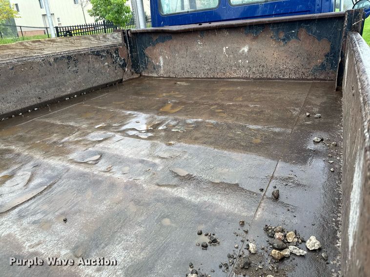 image for item MQ9344 2004 Freightliner FL60  dump truck