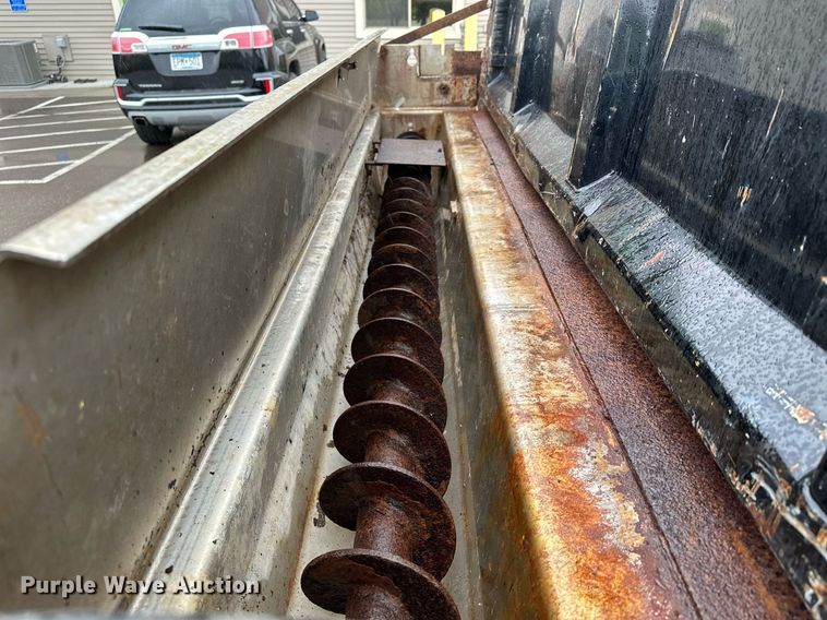 image for item MQ9344 2004 Freightliner FL60  dump truck