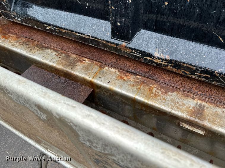 image for item MQ9344 2004 Freightliner FL60  dump truck