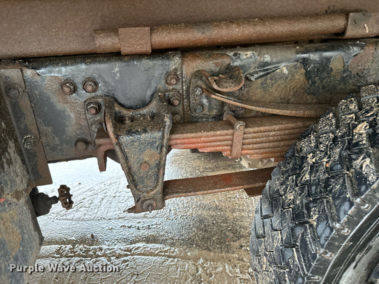 image for item MQ9344 2004 Freightliner FL60  dump truck