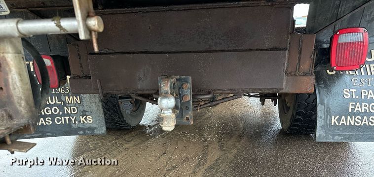 image for item MQ9344 2004 Freightliner FL60  dump truck