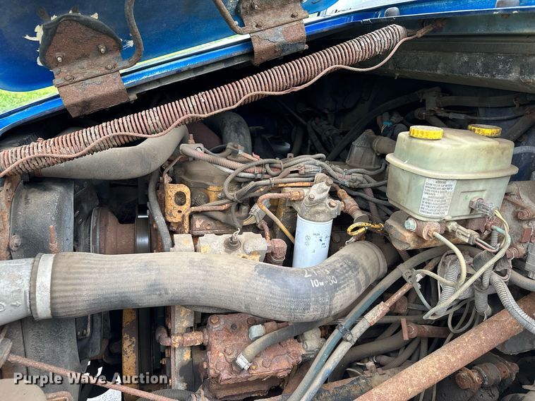 image for item MQ9344 2004 Freightliner FL60  dump truck