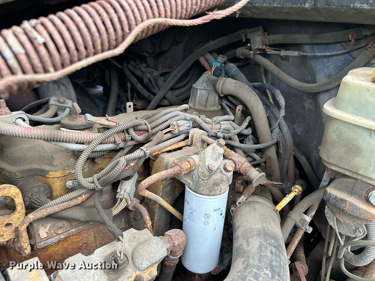 image for item MQ9344 2004 Freightliner FL60  dump truck