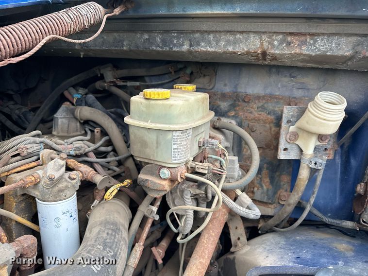 image for item MQ9344 2004 Freightliner FL60  dump truck