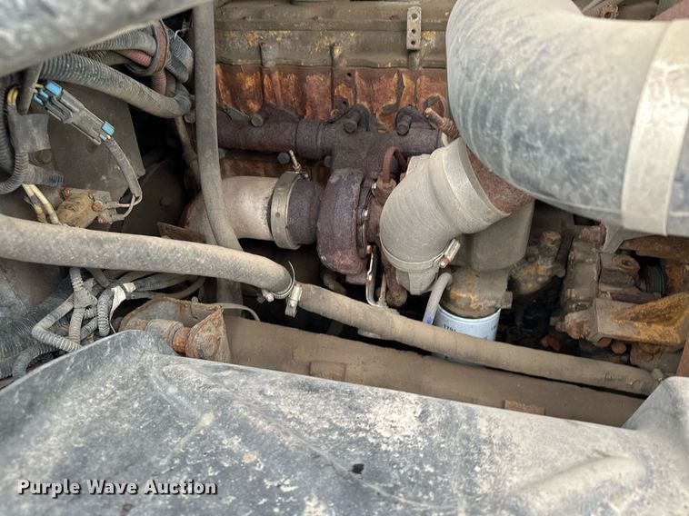 image for item MQ9344 2004 Freightliner FL60  dump truck