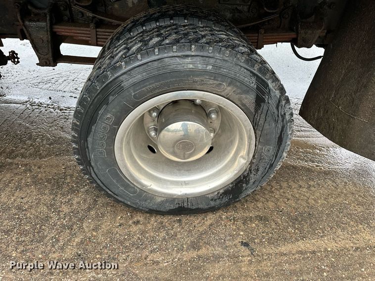 image for item MQ9344 2004 Freightliner FL60  dump truck