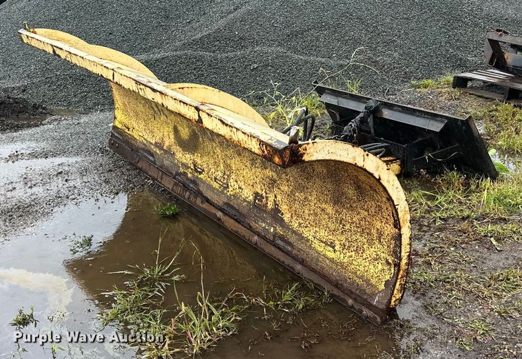 image for item MQ9348 LEO  skid steer snow plow