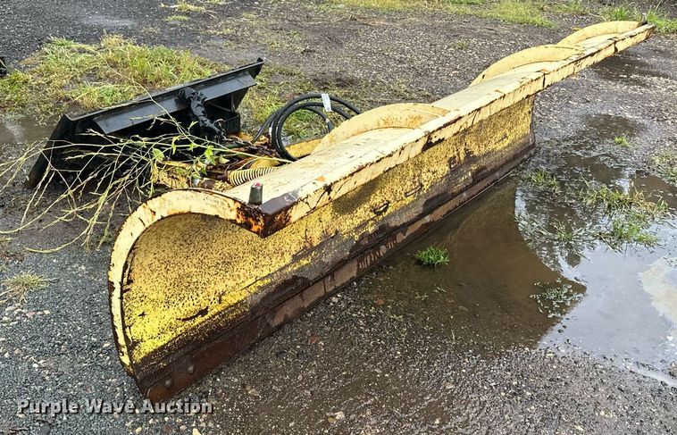 image for item MQ9348 LEO  skid steer snow plow