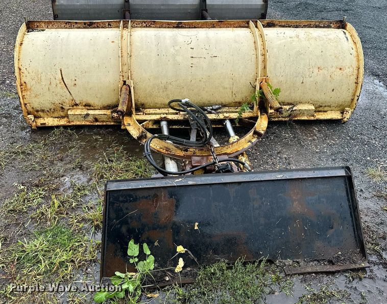 image for item MQ9348 LEO  skid steer snow plow