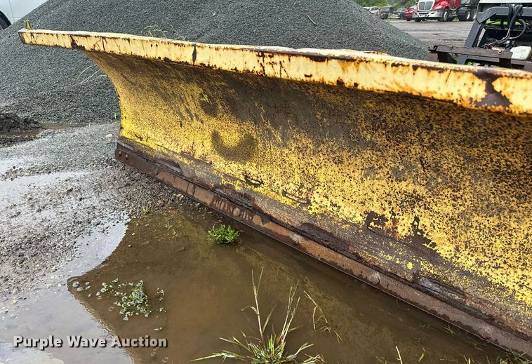 image for item MQ9348 LEO  skid steer snow plow