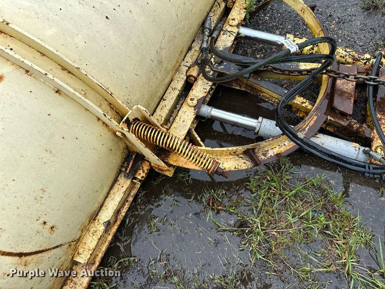 image for item MQ9348 LEO  skid steer snow plow