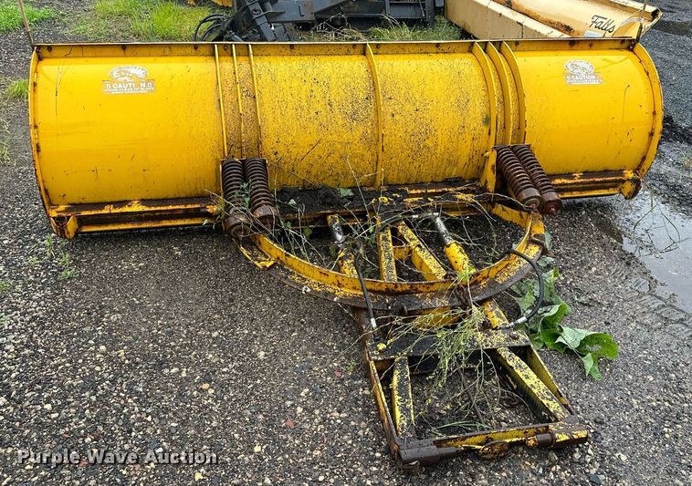 image for item MQ9350 LEO  snow plow