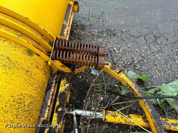 image for item MQ9350 LEO  snow plow