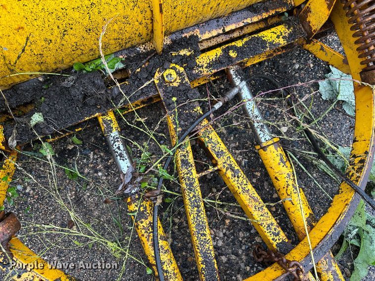 image for item MQ9350 LEO  snow plow