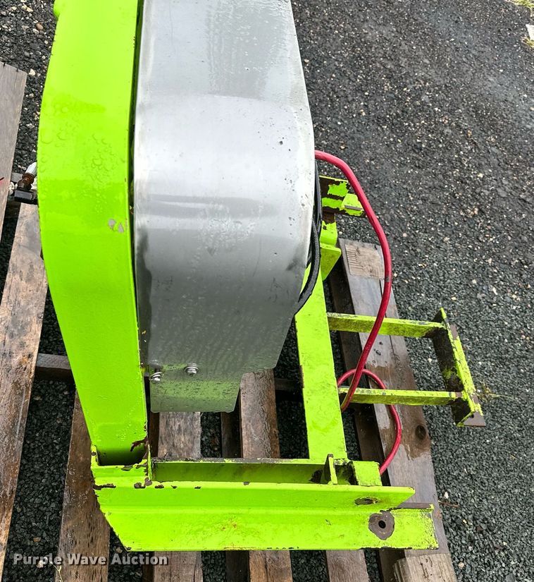 image for item MQ9350 LEO  snow plow