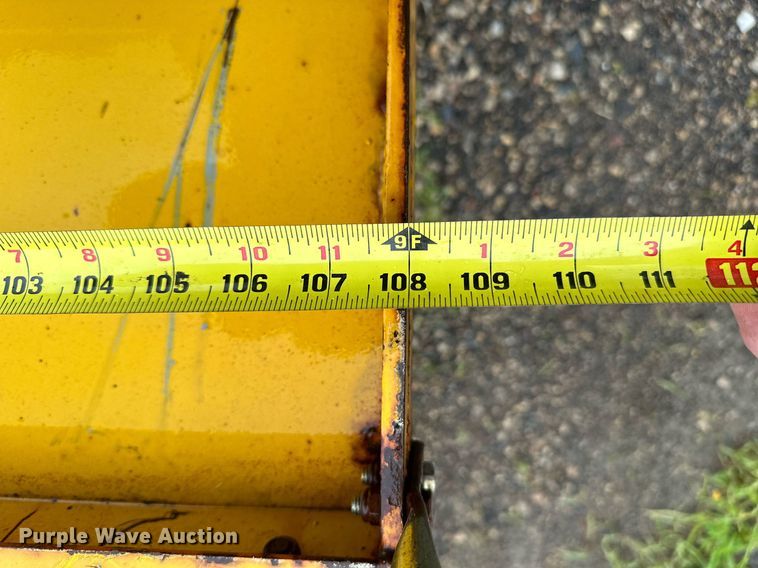 image for item MQ9350 LEO  snow plow