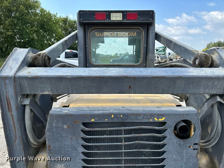 image for item MQ9357 2001 New Holland LS180  skid steer loader