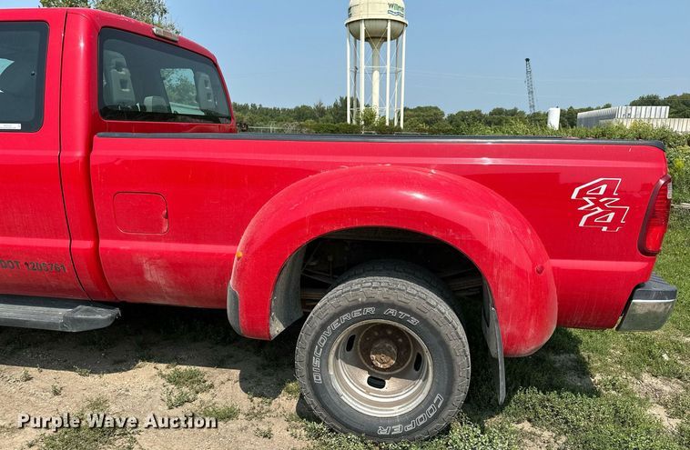 image for item MQ9362 2014 Ford  F350 Super Duty XL  SuperCab pickup truck