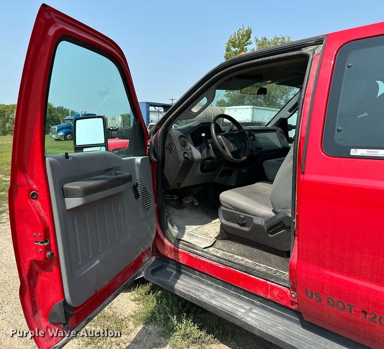 image for item MQ9362 2014 Ford  F350 Super Duty XL  SuperCab pickup truck