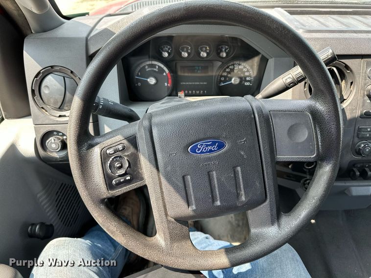 image for item MQ9362 2014 Ford  F350 Super Duty XL  SuperCab pickup truck