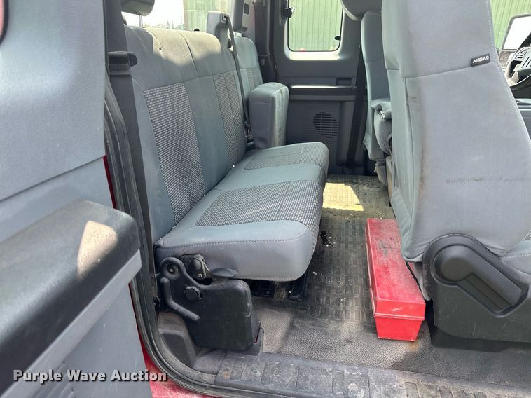 image for item MQ9362 2014 Ford  F350 Super Duty XL  SuperCab pickup truck