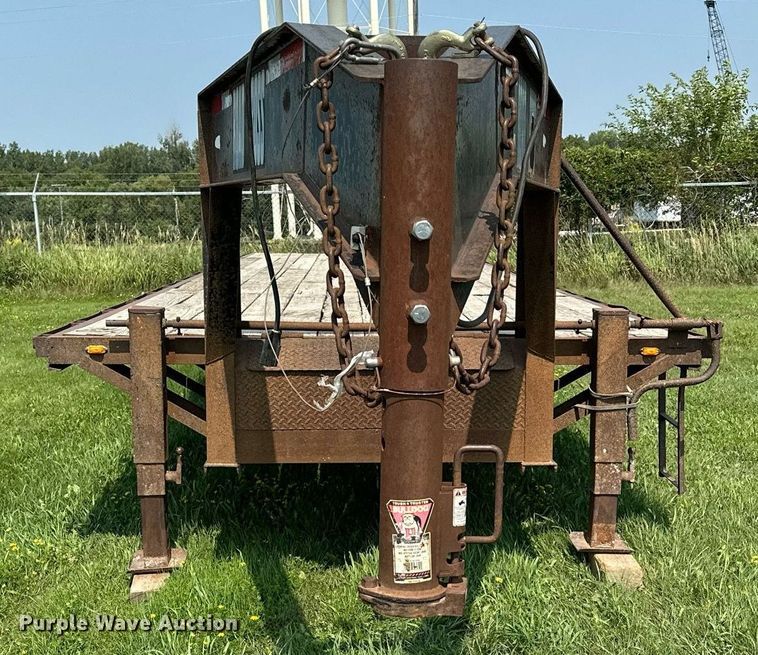 image for item MQ9363 1998 Jamie's Welding Road Boss  equipment trailer