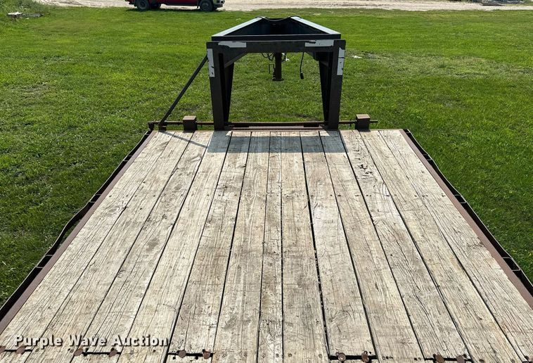 image for item MQ9363 1998 Jamie's Welding Road Boss  equipment trailer