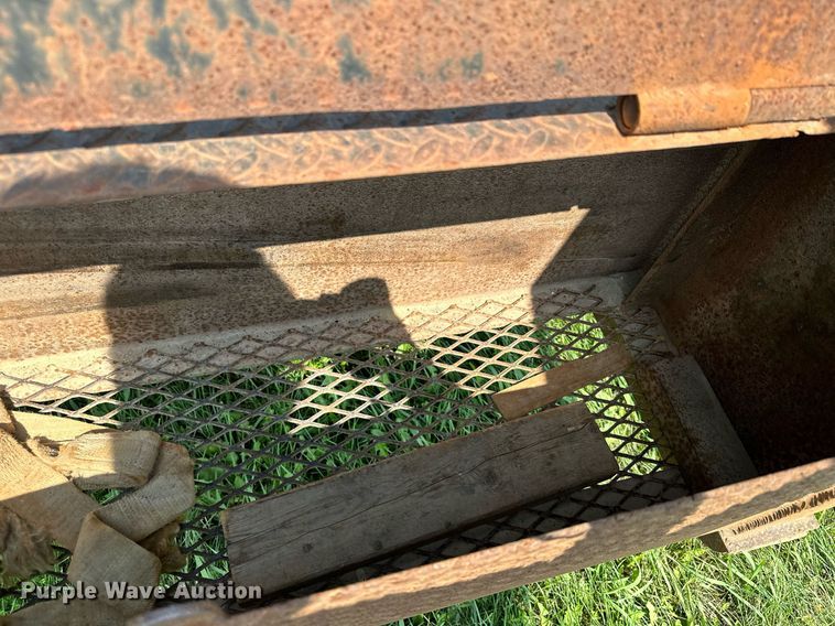 image for item MQ9363 1998 Jamie's Welding Road Boss  equipment trailer