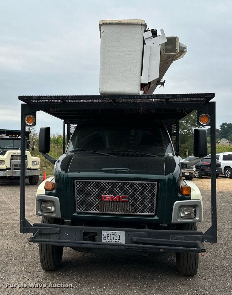 image for item MQ9367 2008 GMC C7500  forestry bucket truck