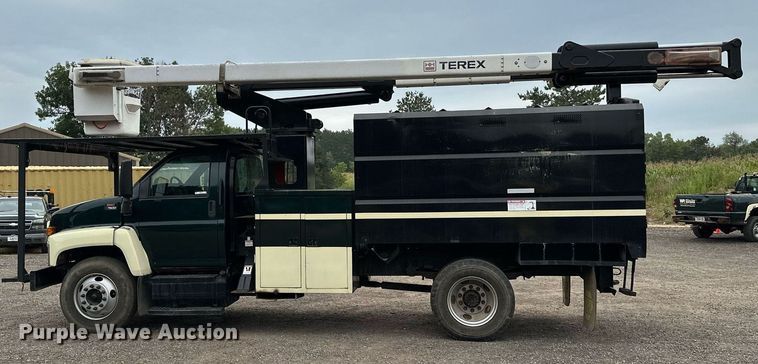 image for item MQ9367 2008 GMC C7500  forestry bucket truck