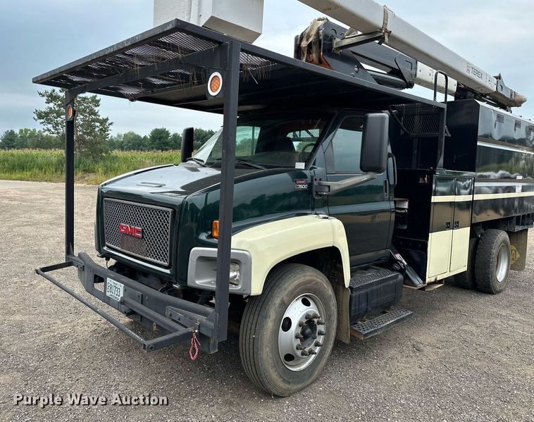 image for item MQ9367 2008 GMC C7500  forestry bucket truck