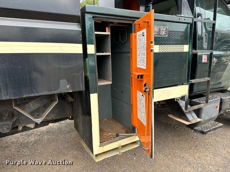 image for item MQ9367 2008 GMC C7500  forestry bucket truck