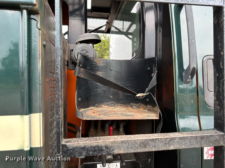 image for item MQ9367 2008 GMC C7500  forestry bucket truck