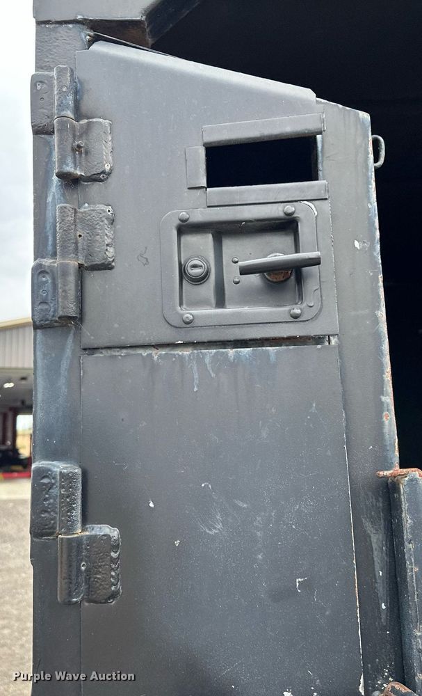 image for item MQ9367 2008 GMC C7500  forestry bucket truck