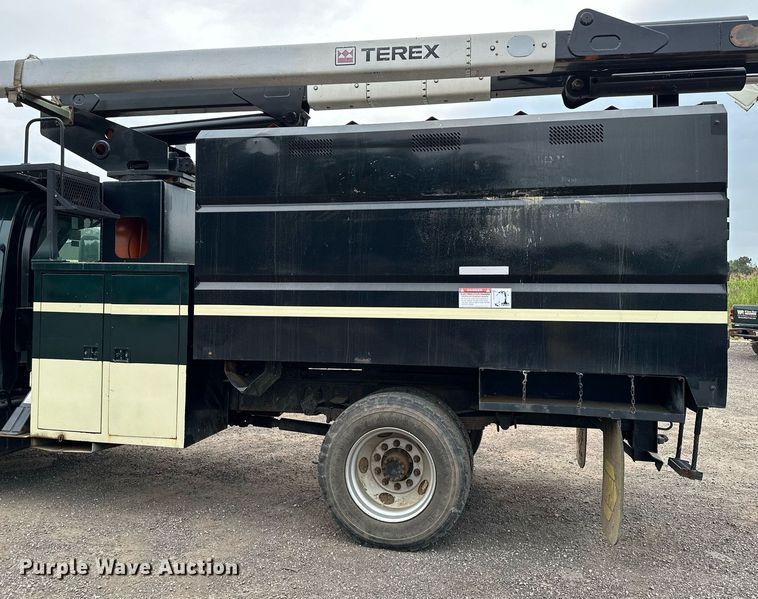 image for item MQ9367 2008 GMC C7500  forestry bucket truck