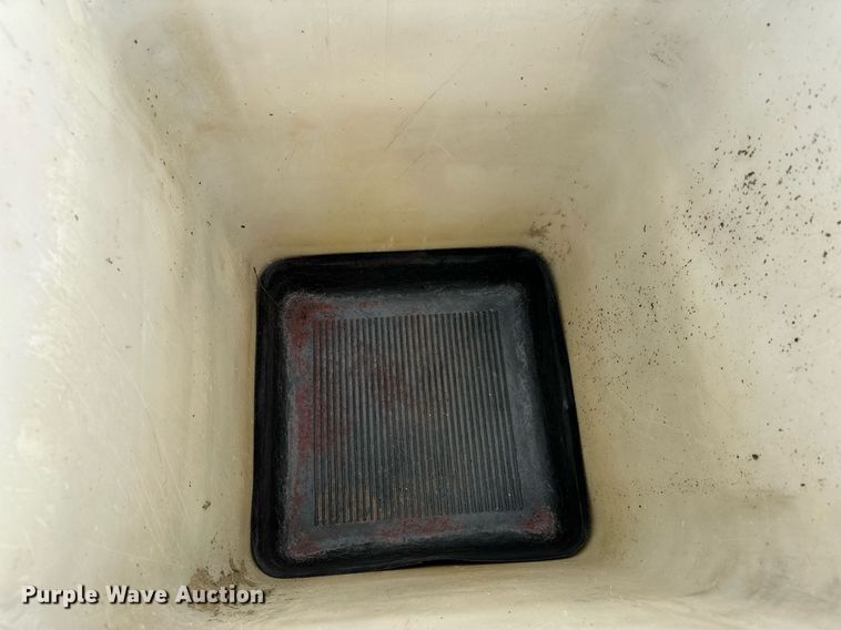 image for item MQ9367 2008 GMC C7500  forestry bucket truck