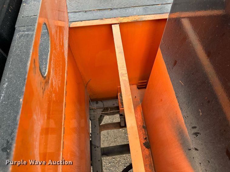 image for item MQ9367 2008 GMC C7500  forestry bucket truck