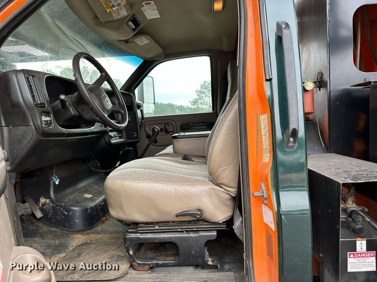 image for item MQ9367 2008 GMC C7500  forestry bucket truck