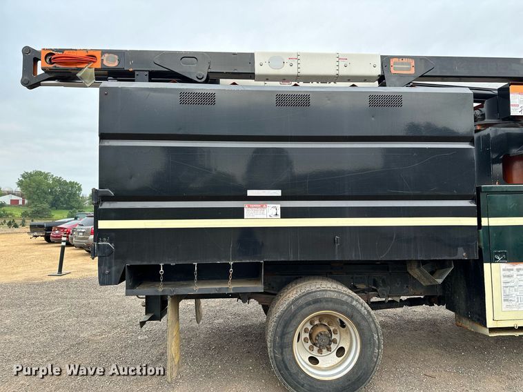 image for item MQ9367 2008 GMC C7500  forestry bucket truck