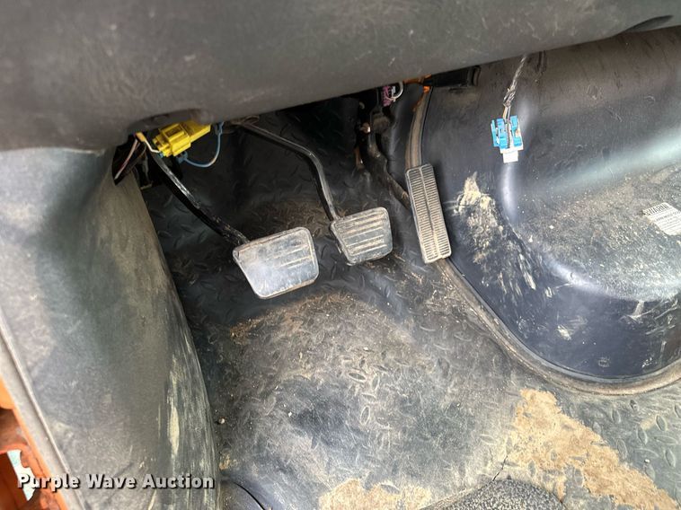 image for item MQ9367 2008 GMC C7500  forestry bucket truck