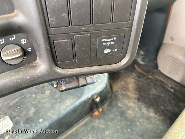 image for item MQ9367 2008 GMC C7500  forestry bucket truck