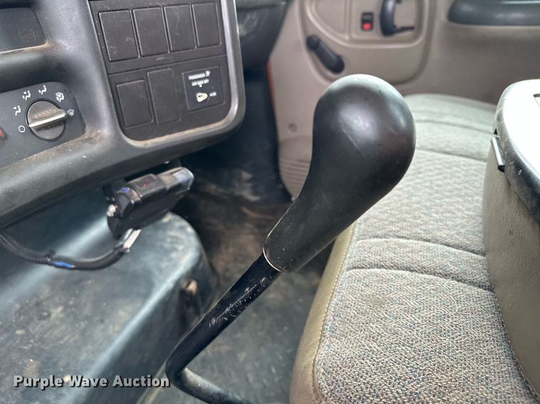 image for item MQ9367 2008 GMC C7500  forestry bucket truck