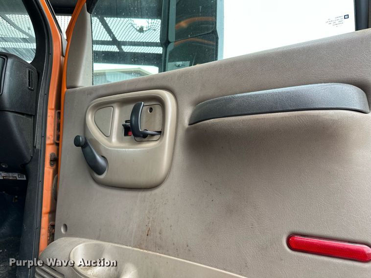 image for item MQ9367 2008 GMC C7500  forestry bucket truck