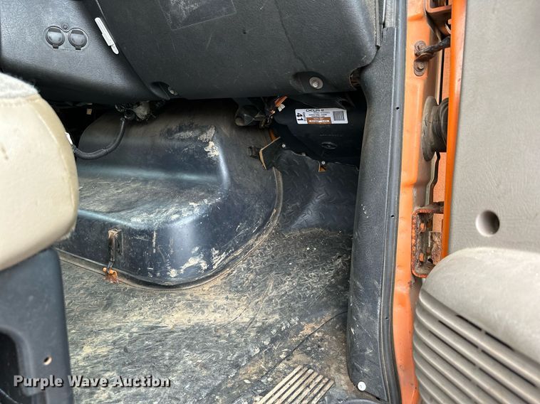 image for item MQ9367 2008 GMC C7500  forestry bucket truck