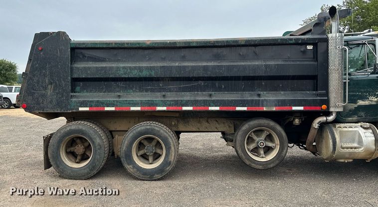 image for item MQ9368 1992 Mack RD688S  dump truck