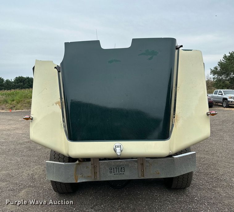 image for item MQ9368 1992 Mack RD688S  dump truck