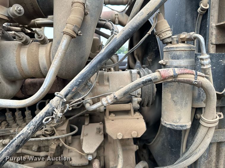 image for item MQ9368 1992 Mack RD688S  dump truck