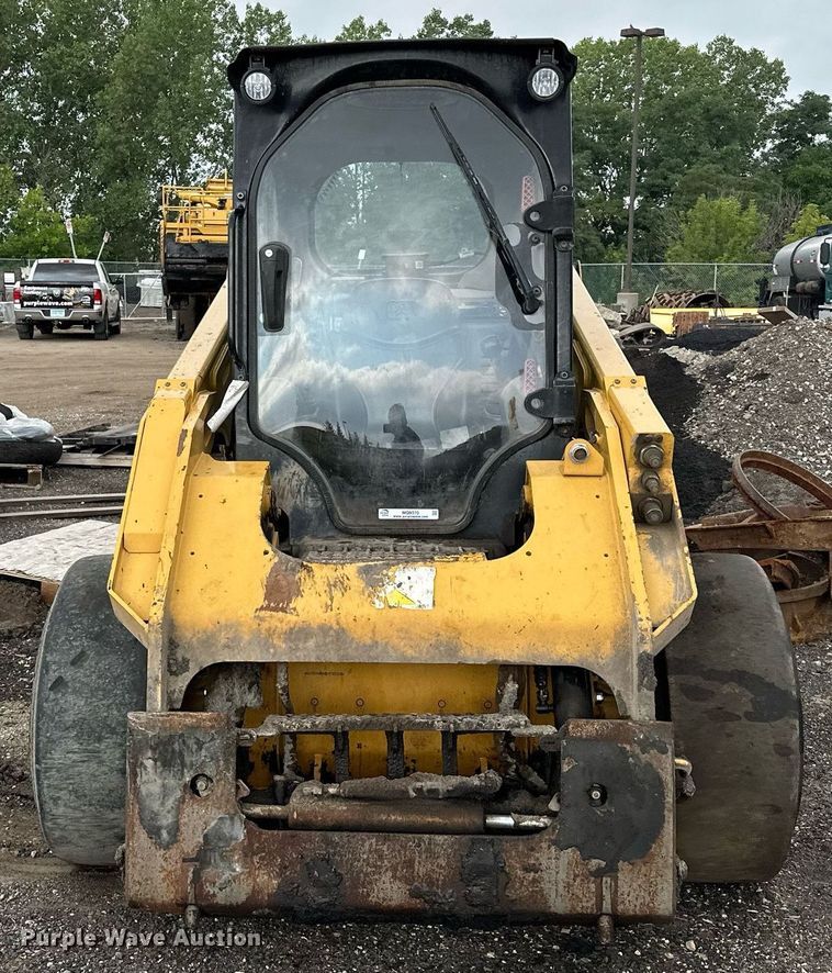 image for item MQ9370 2019 Caterpillar 246D  skid steer loader