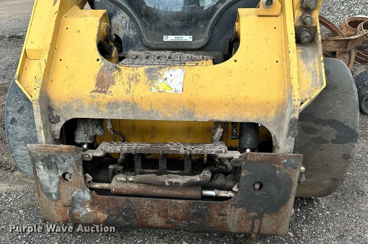 image for item MQ9370 2019 Caterpillar 246D  skid steer loader