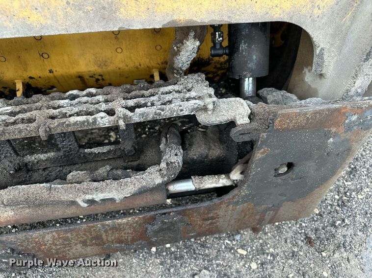 image for item MQ9370 2019 Caterpillar 246D  skid steer loader